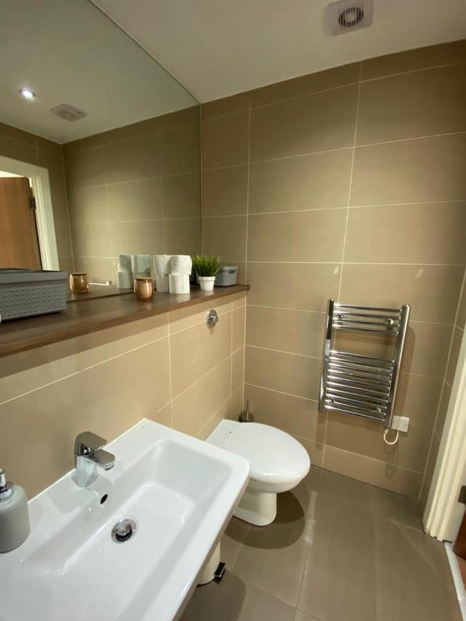 3 Bed Central Apartment *Free Parking On Site* Manchester Extérieur photo